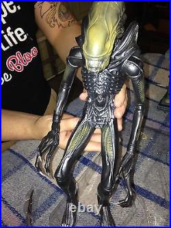 ALIEN WARRIOR PVC COMPLETED VINYL MODEL STATUE FROM ALIENS 1/5 Scale RARE