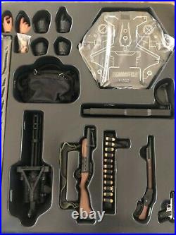 Hot Toys DX10 T-800 Terminator 2 Judgement Day MINT RARE from Japan